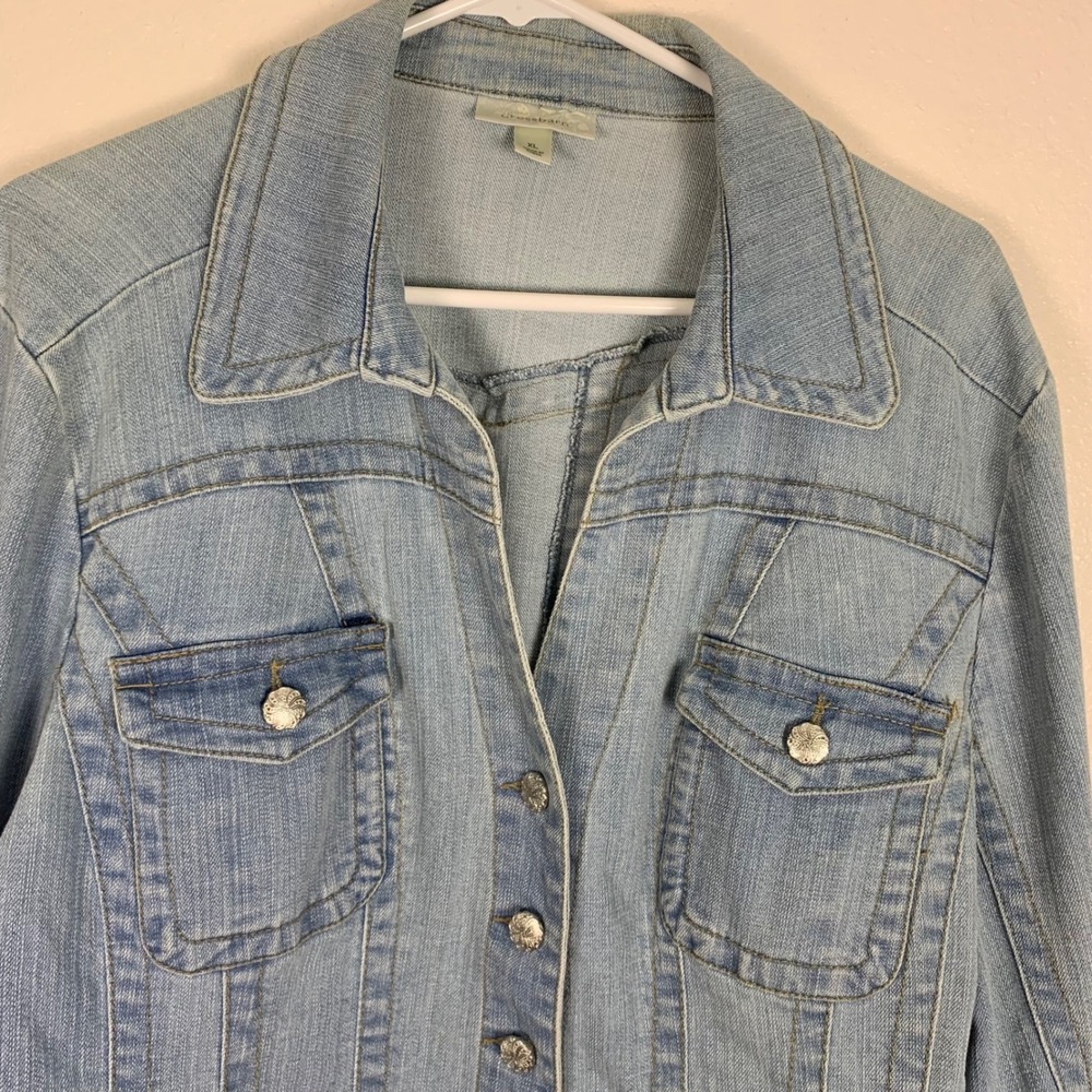 Dressbarn Women Light Wash Denim Jacket XL Blue Stretch Button Front Seamed‎